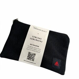 Delta branded Someone Somewhere Premium Select Zippered Amenity Kit. NWT